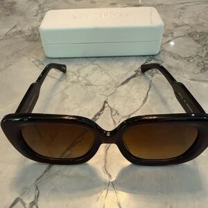 Chimi Black Sunglasses with Brown Gradient Lenses